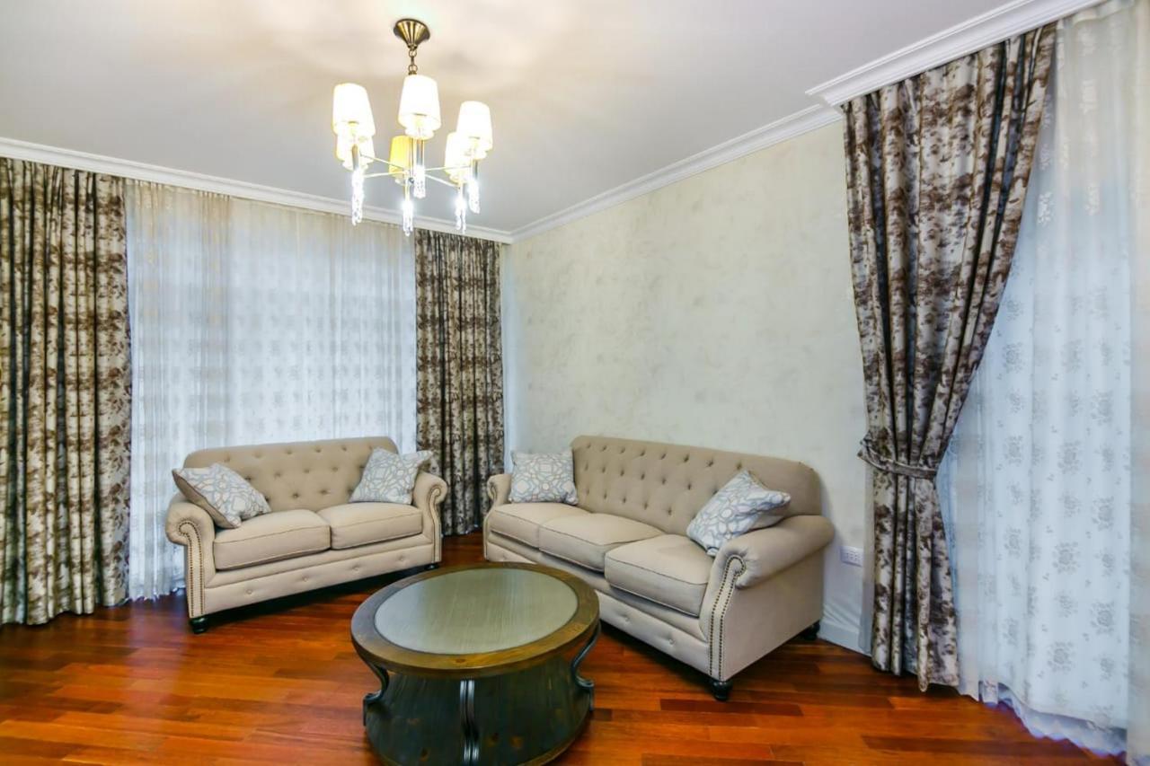 Lux Family Apartment In City Center Baku Eksteriør billede